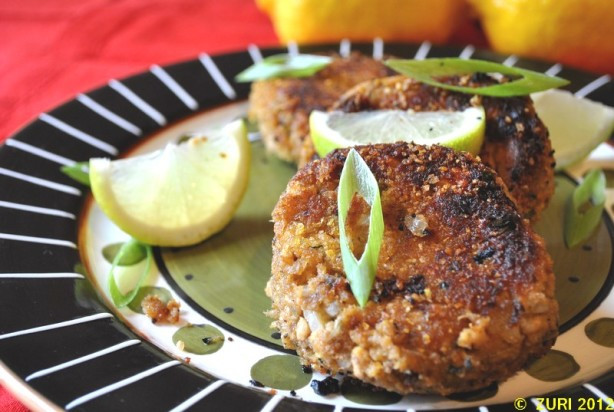 Salmon Patties With Mayo
 Salmon Patties With Seasoned Mayo Recipe Food