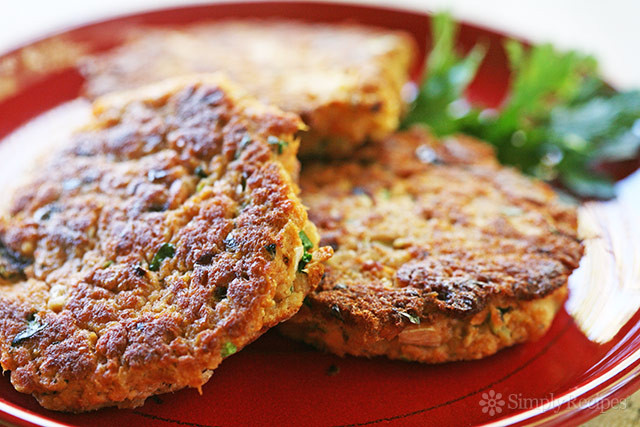 Salmon Patties With Saltines
 Salmon Patties Recipe