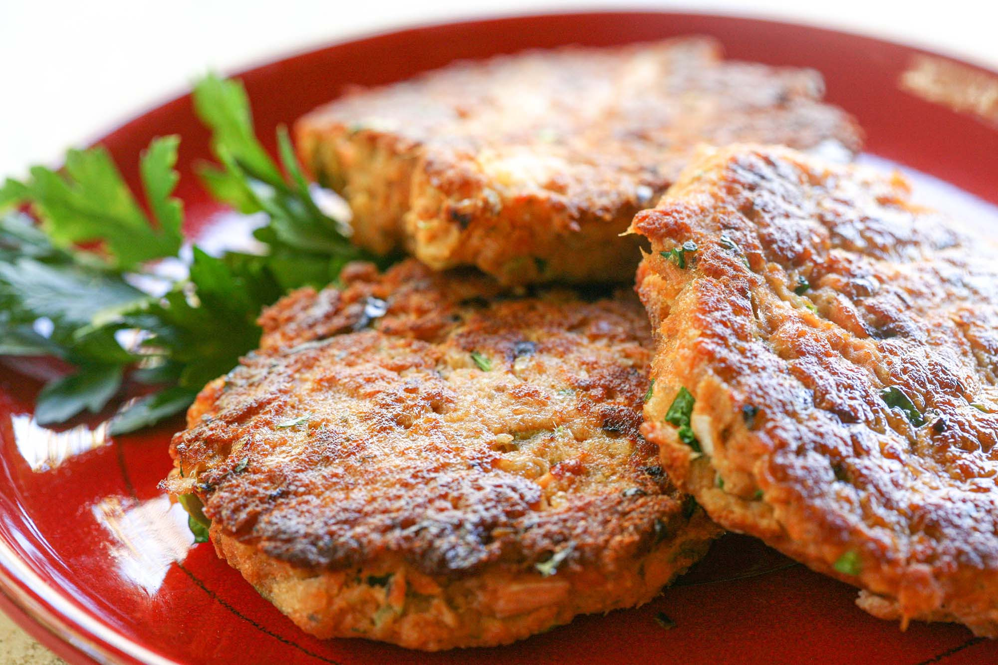 Salmon Patties With Saltines
 Salmon Patties Salmon Cakes