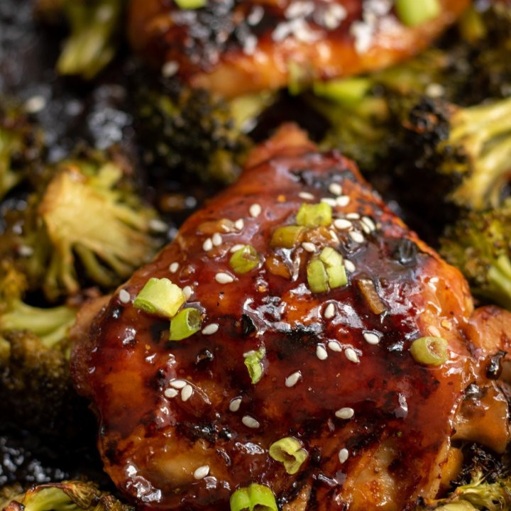 Sheet Pan Chicken Thighs And Broccoli
 Sheet Pan Asian Chicken Thighs with Broccoli Wine a