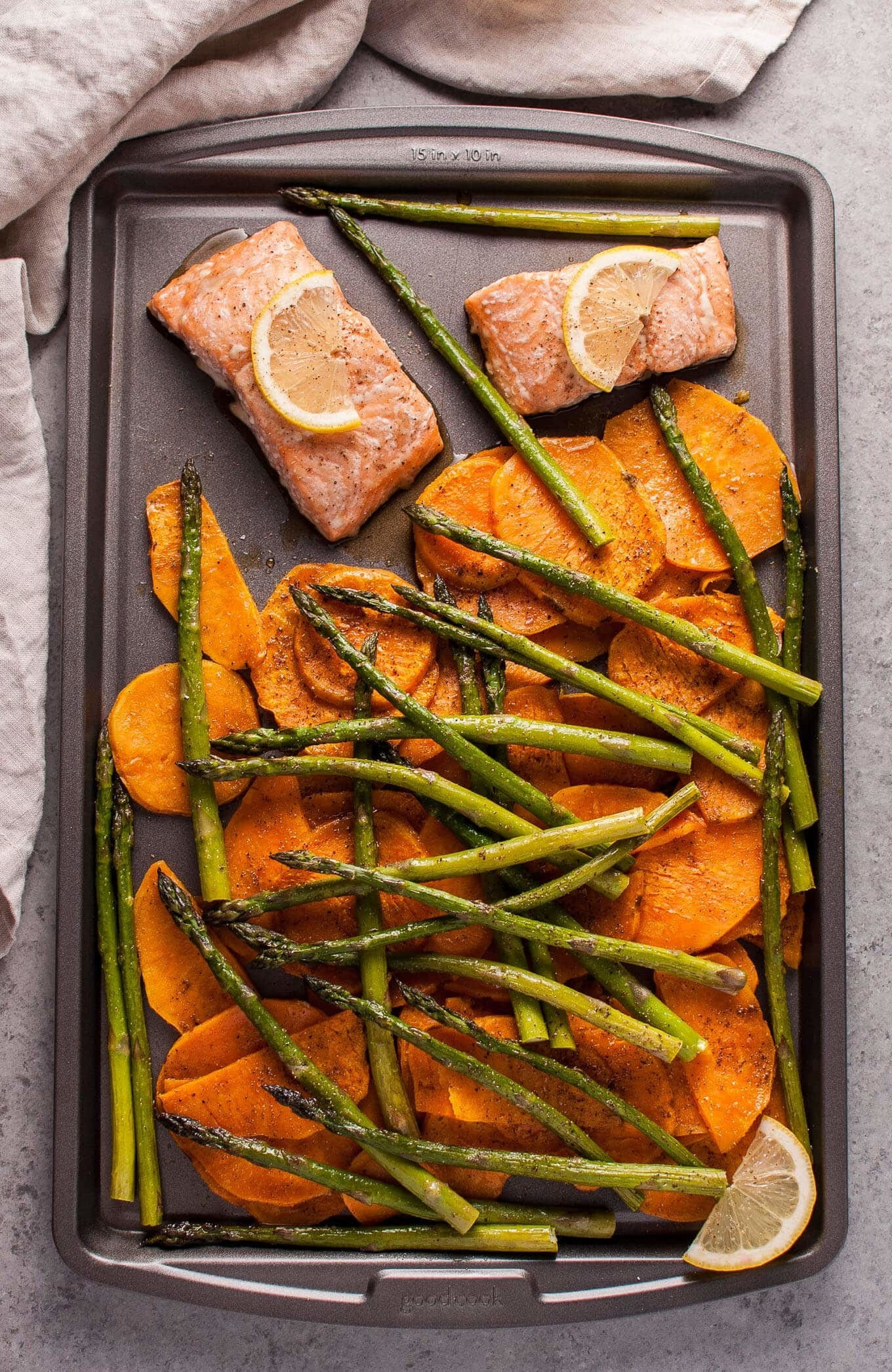 Sheet Pan Dinners Buzzfeed
 18 Brilliant e Pan Dinners You Need In Your Life