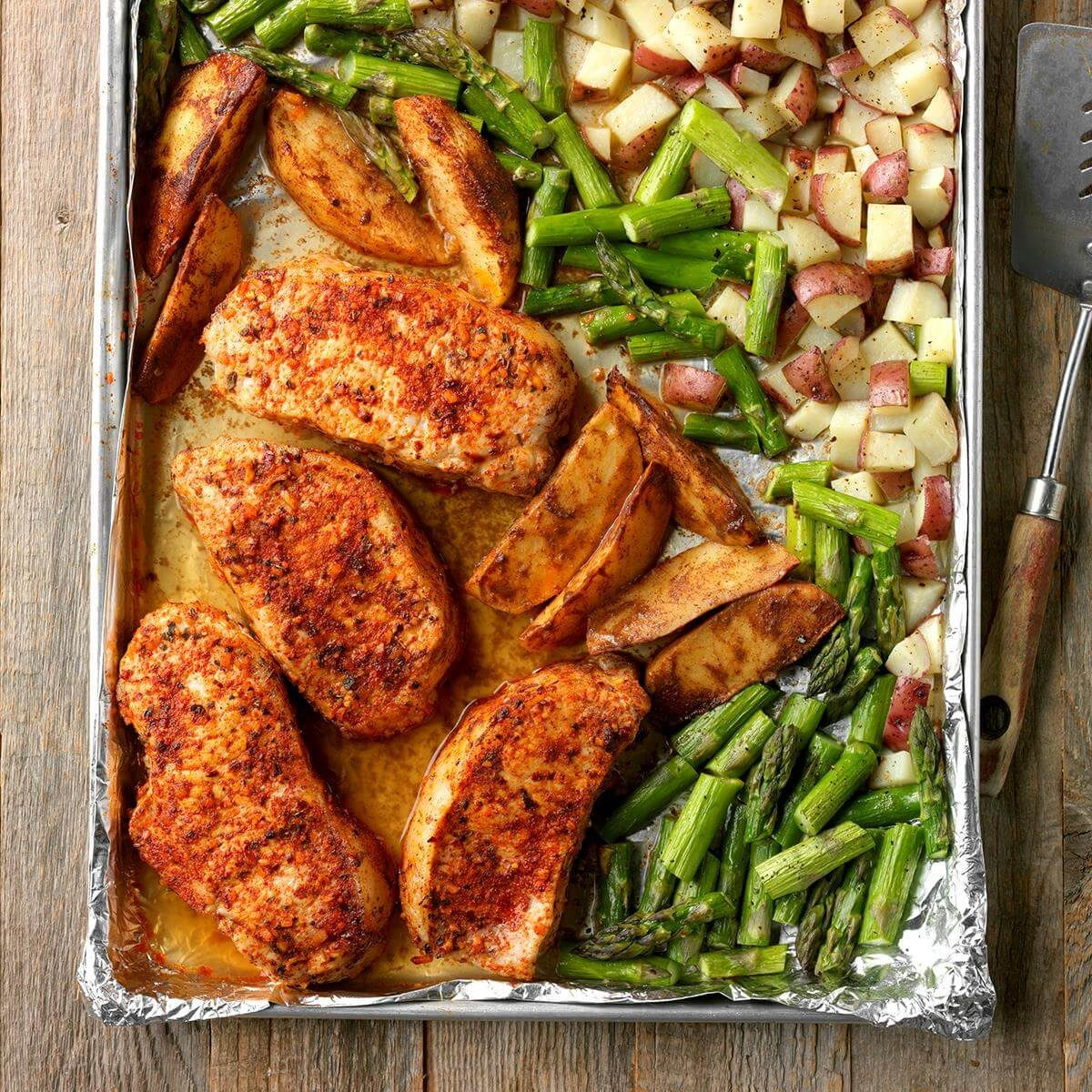 Sheet Pan Dinners
 38 Sheet Pan Dinners to Make Tonight