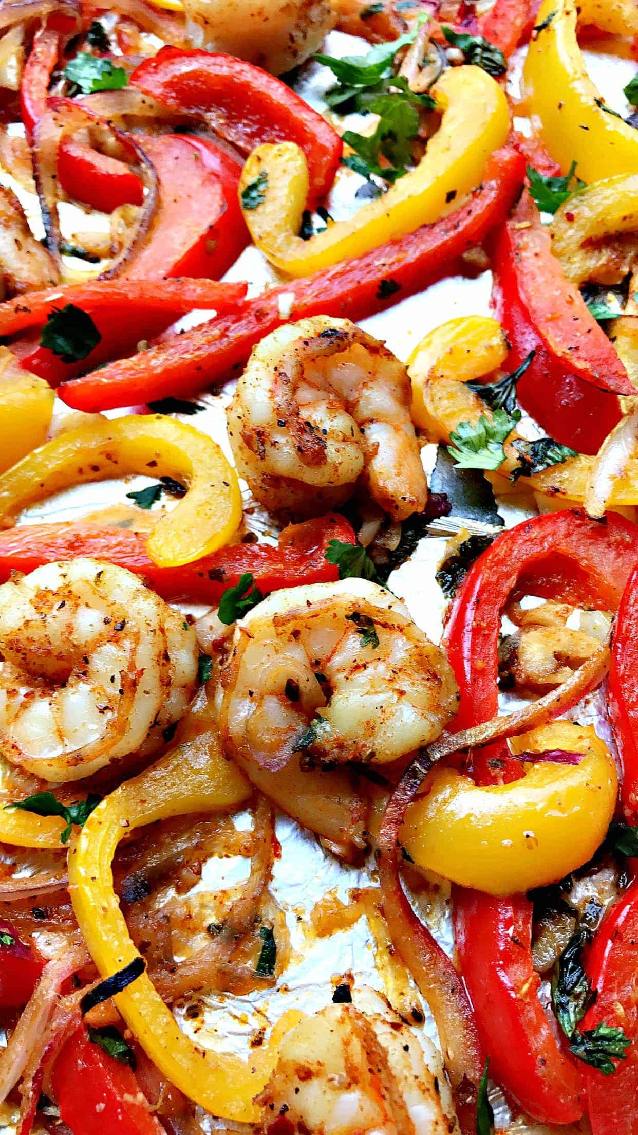 Sheet Pan Shrimp Fajitas
 20 Minute Low Carb e Sheet Pan Shrimp Fajitas