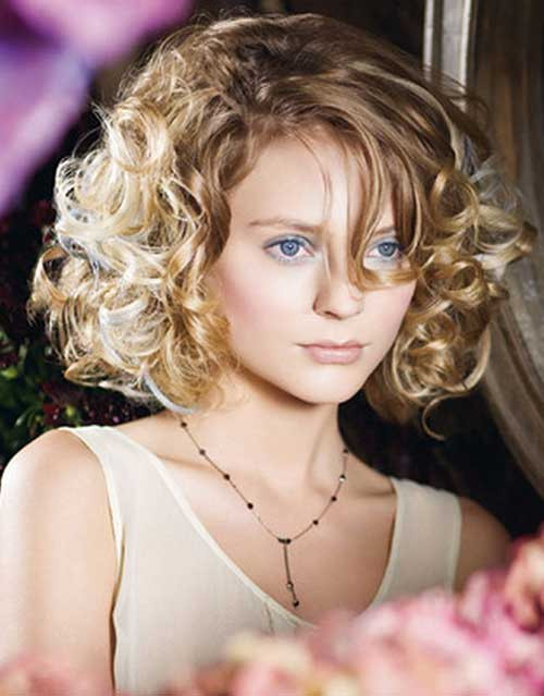 Short Haircuts For Curly Hair And Round Face
 Best Curly Short Hairstyles For Round Faces