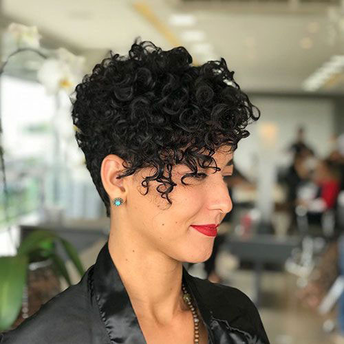 Short Hairstyle For Curly Hair
 Short Haircuts for Curly Hair to Look Stylish