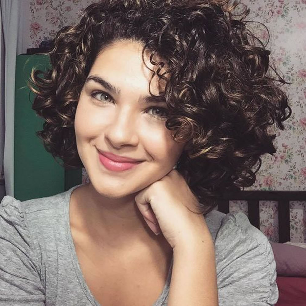 Short Hairstyle For Curly Hair
 Curly & Wavy Short Hairstyles and Haircuts for La s 2018