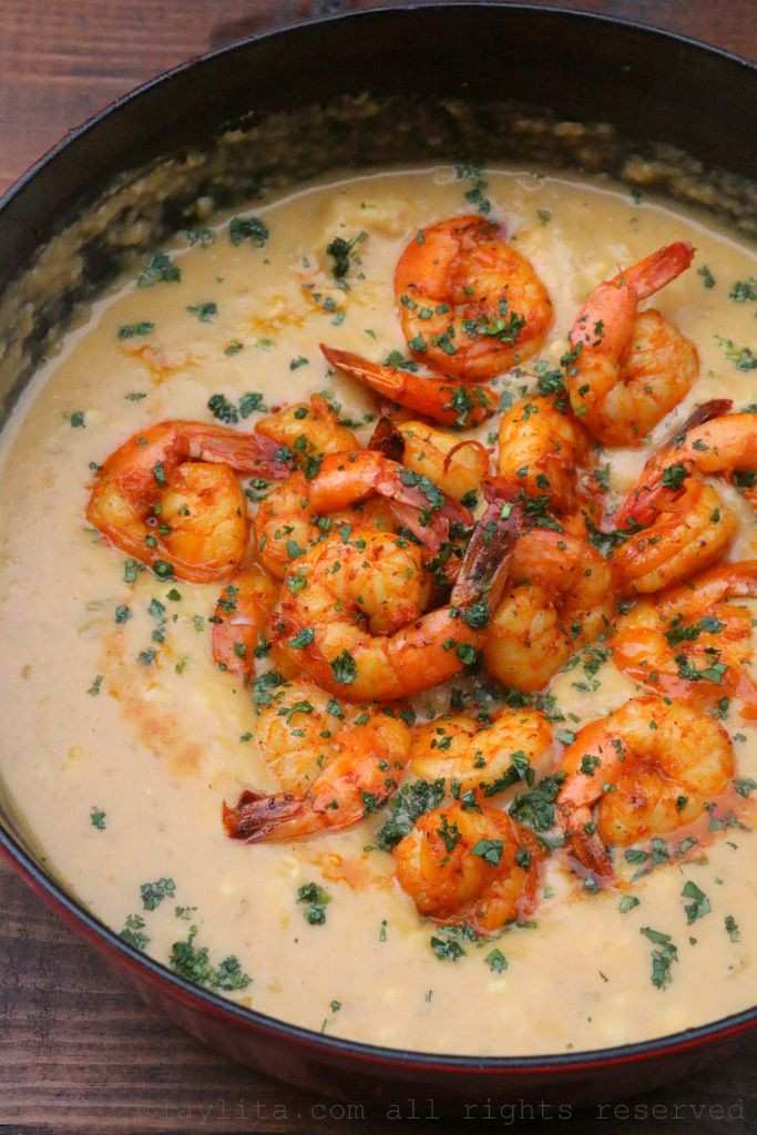 Shrimp And Corn Soup
 Shrimp and corn chowder Locro de camarón y choclo