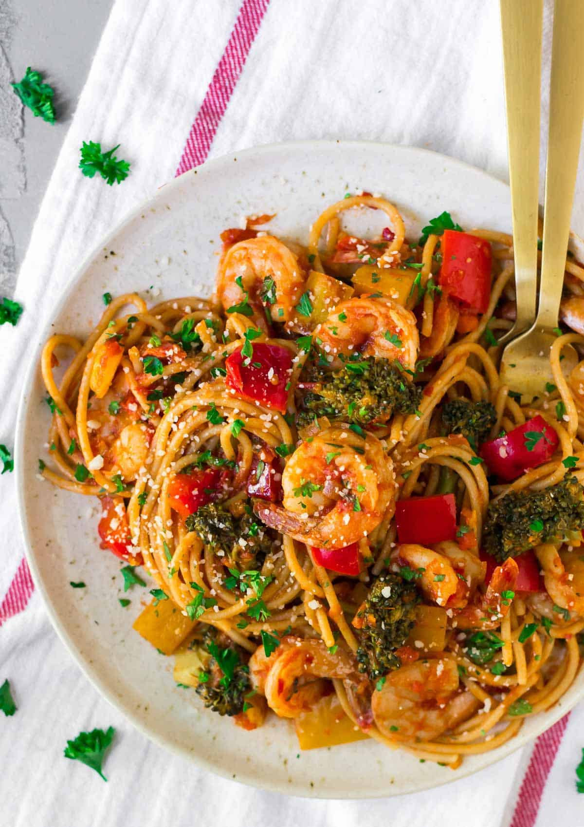 Shrimp Pasta Meals
 Spicy Shrimp Pasta Creamy Spgahetti Recipe  WellPlated