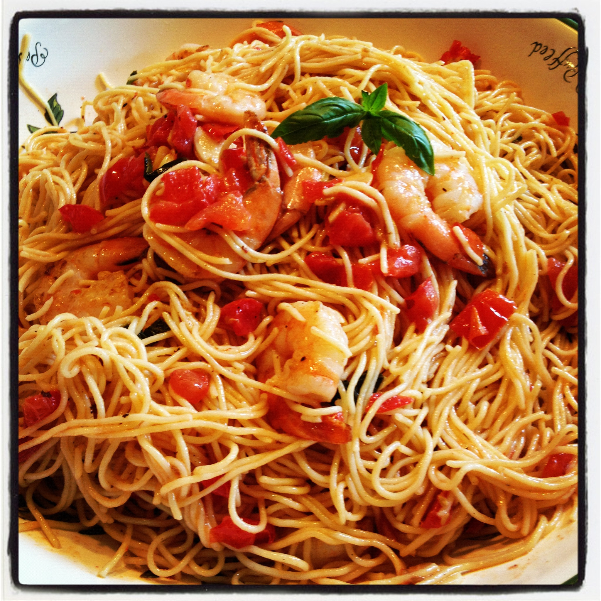 Shrimp With Angel Hair Pasta Cheesecake Factory
 Angel Hair With Shrimp And Tomato Sauce Recipe — Dishmaps