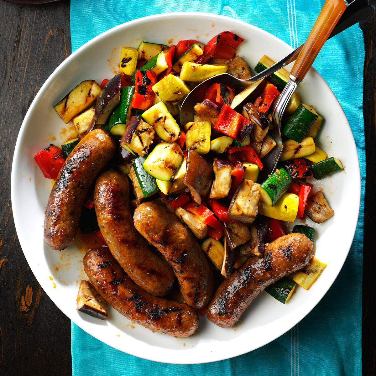 Side Dishes For Grilled Sausage
 Grilled Sausages with Summer Ve ables Recipe