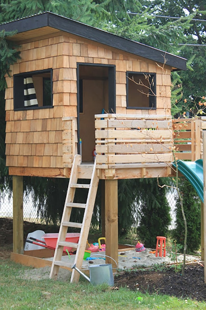 Simple Backyard Fort Plans
 Alice and Lois10 Favorite Backyard Playhouses Alice and Lois