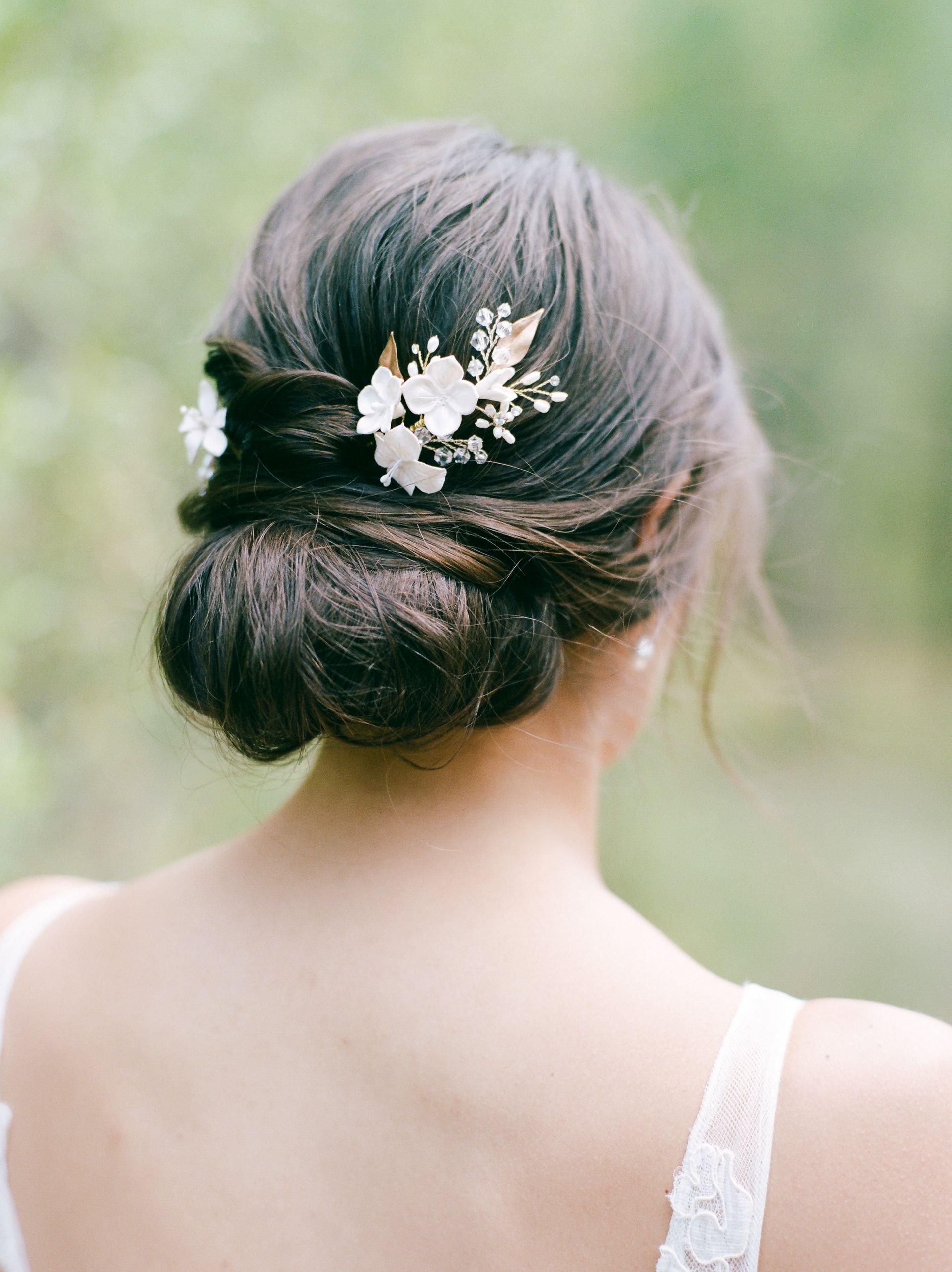 Simple Bridesmaids Hairstyles
 55 Simple Wedding Hairstyles That Prove Less Is More