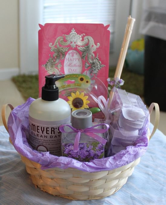 Simple Gift Basket Ideas
 Simple Gifting 10 Mrs Meyer s Gift Basket Ideas