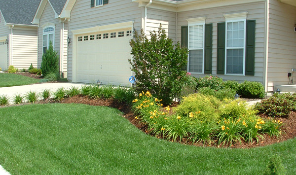 Simple Landscape Design
 Plantings & Garden Accents Revolutionary Gardens