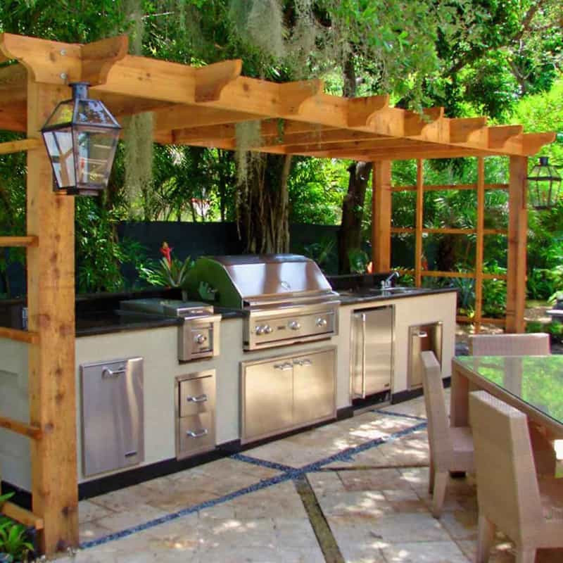 Simple Outdoor Kitchen Ideas
 30 Outdoor Kitchens and Grilling Stations