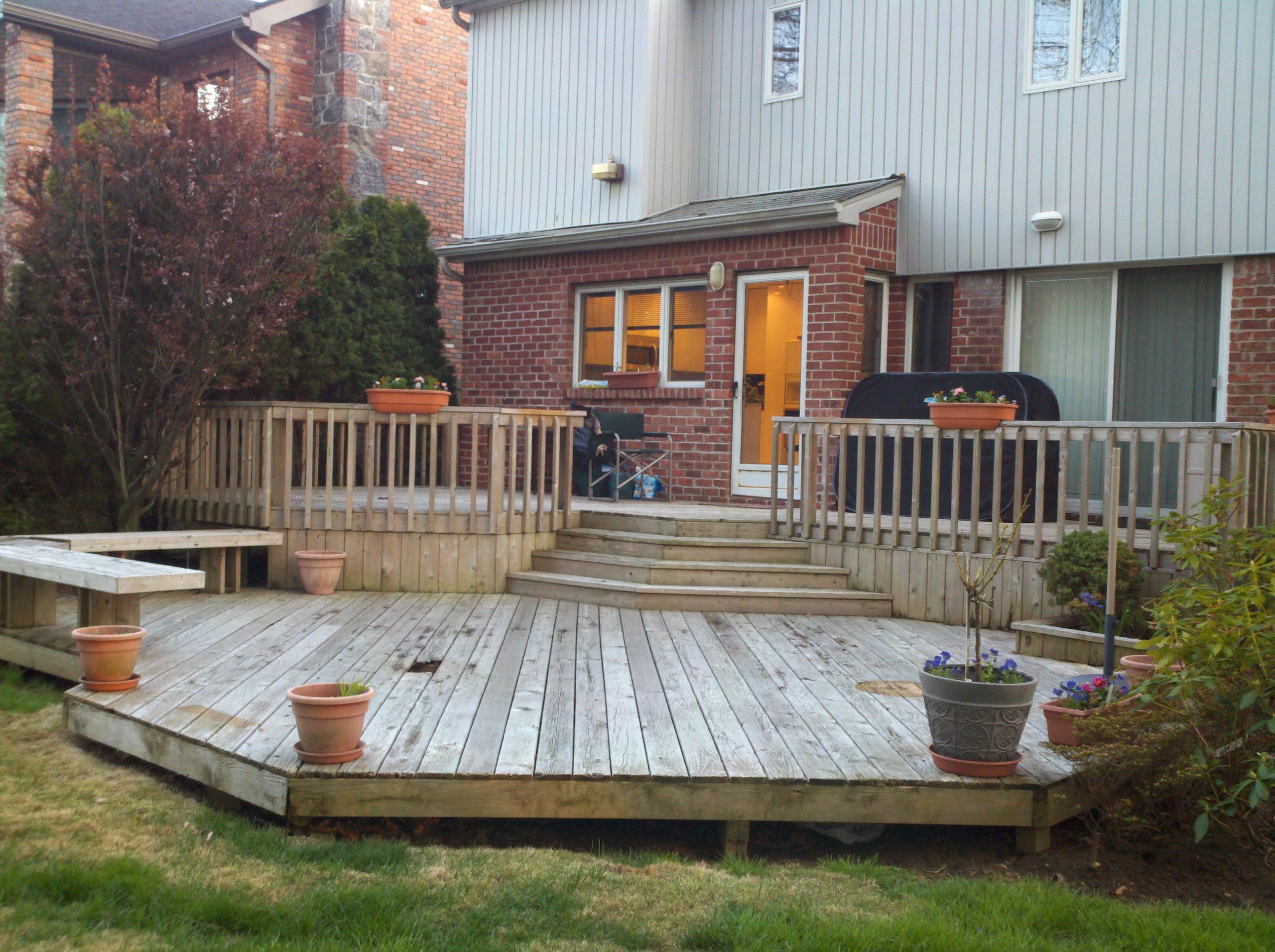 Sloped Backyard Deck Ideas
 12 Some of the Coolest Ways How to Improve Backyard Deck