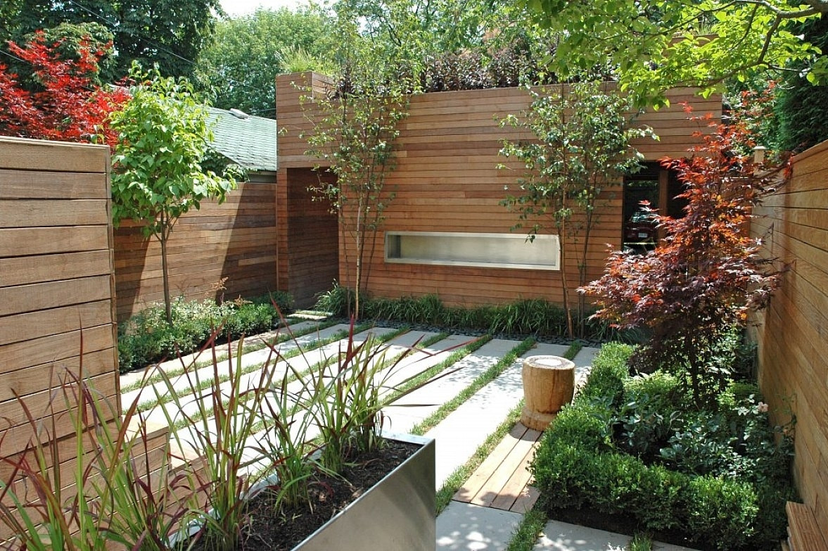 Sloped Backyard Deck Ideas
 Slope Patio Backyard Ideas Small Retaining Wall For