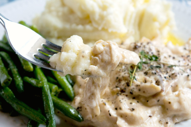 Slow Cooker Chicken And Potatoes With Gravy
 Crockpot Chicken and Gravy VIDEO  Family Fresh Meals