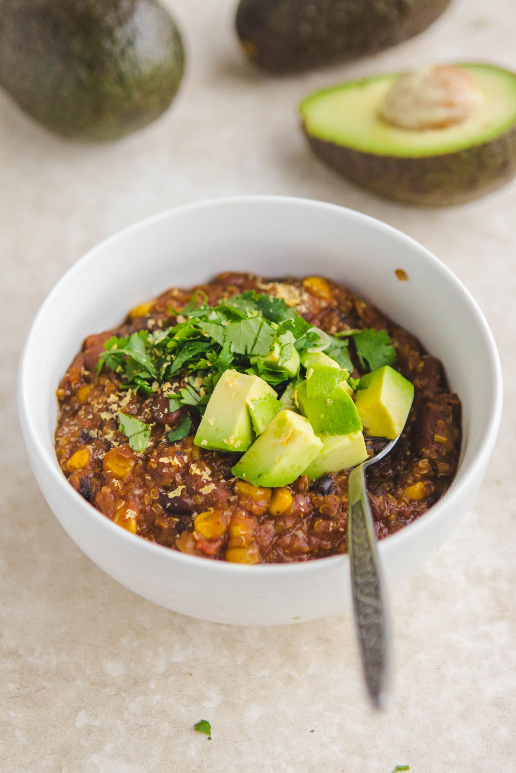 Slow Cooker Vegetarian Chili Quinoa
 Vegan Slow Cooker Bean & Quinoa Chili 10 Ingre nts