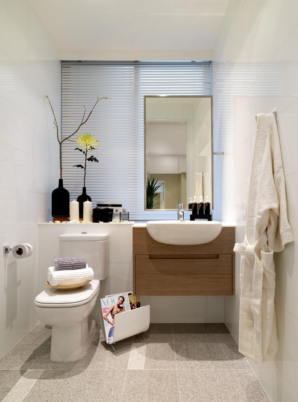 Small Bathroom Layouts
 Simple and Easy Tips for Doing up Your Bathroom