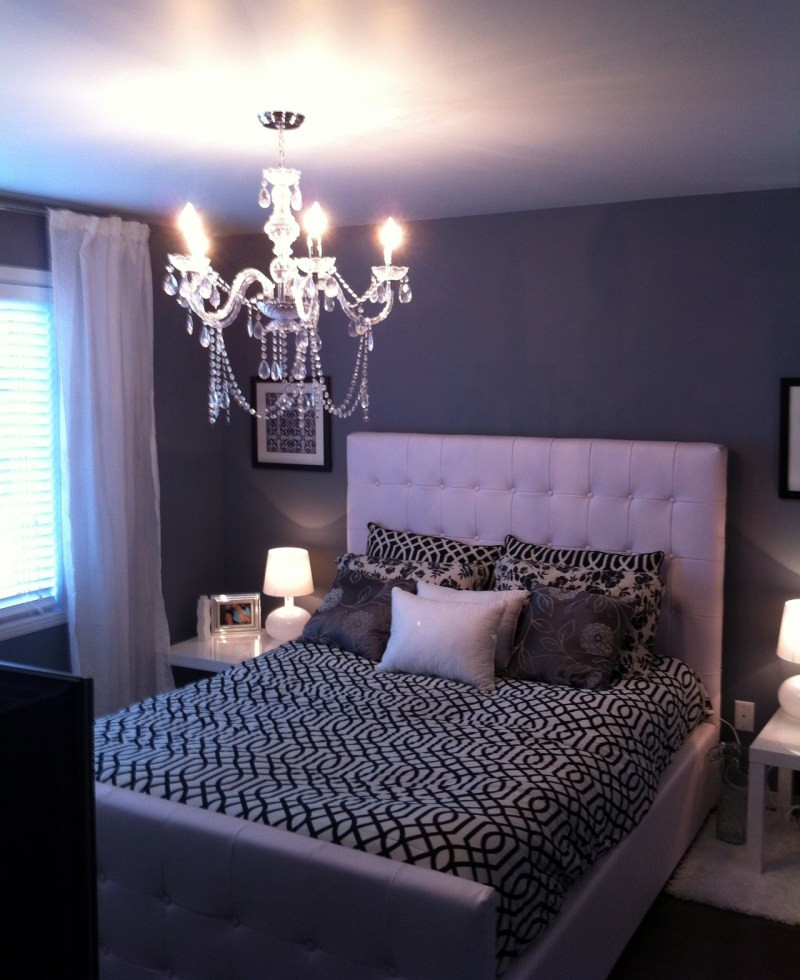 Small Chandelier For Bedroom
 Sparkling Small Crystal Chandelier Designs for Any