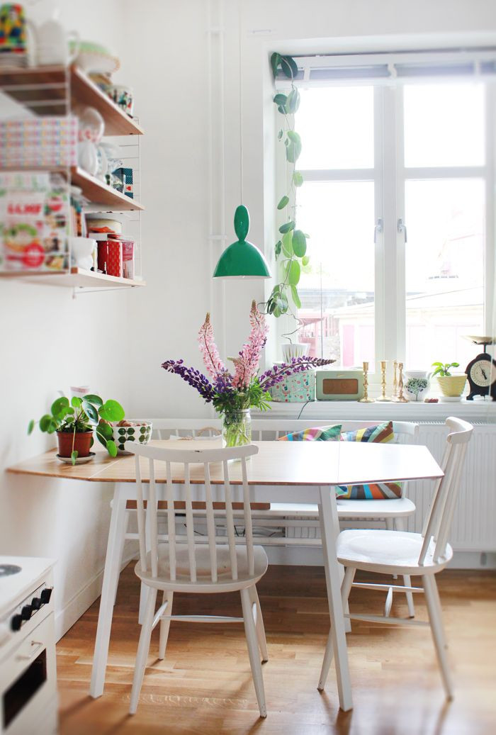 Small Eat In Kitchen Table
 10 Stylish Table Eat In Small Kitchen Ideas Decoholic