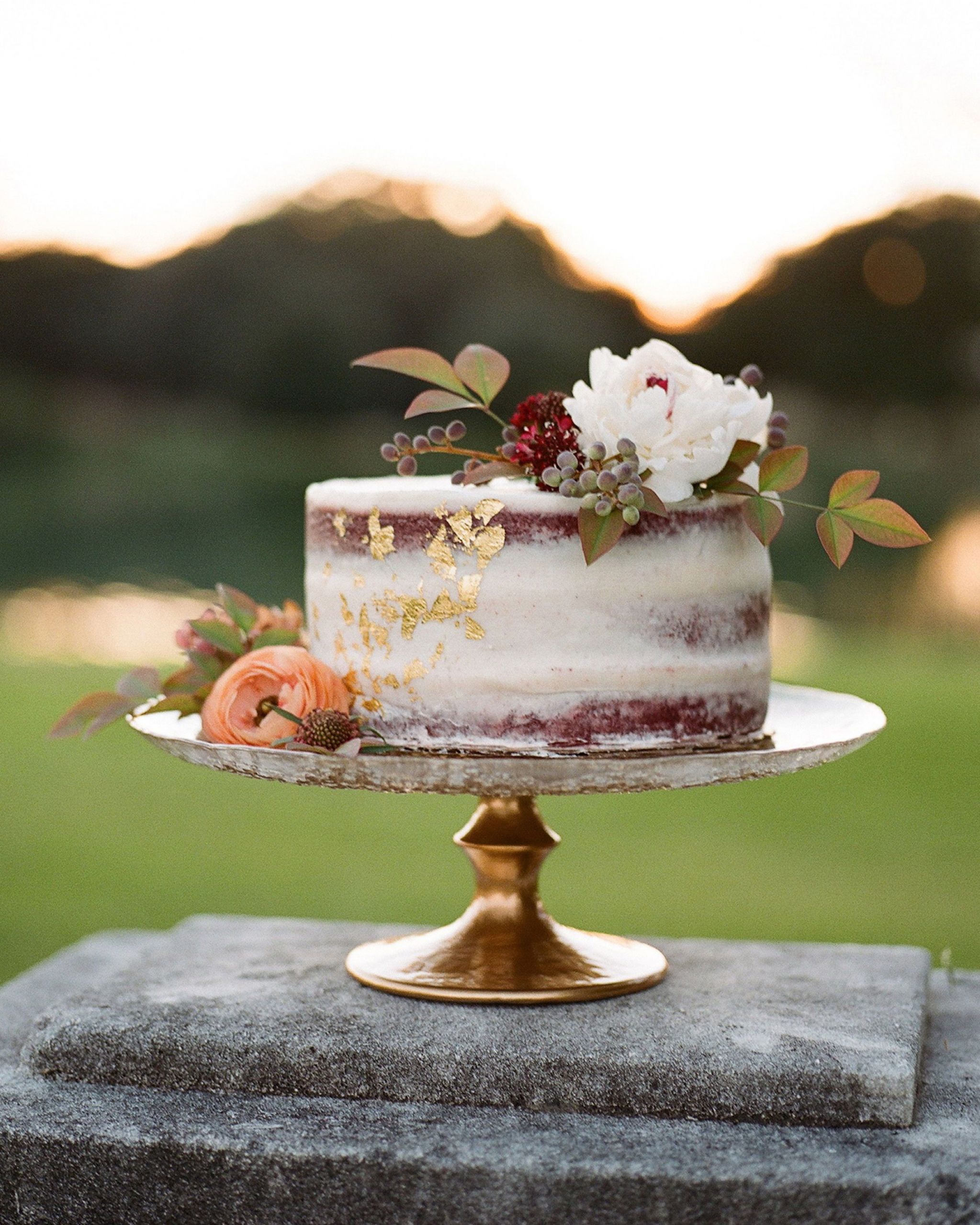 Small Fall Wedding Cakes
 22 Unique Ideas for Your Fall Engagement Party