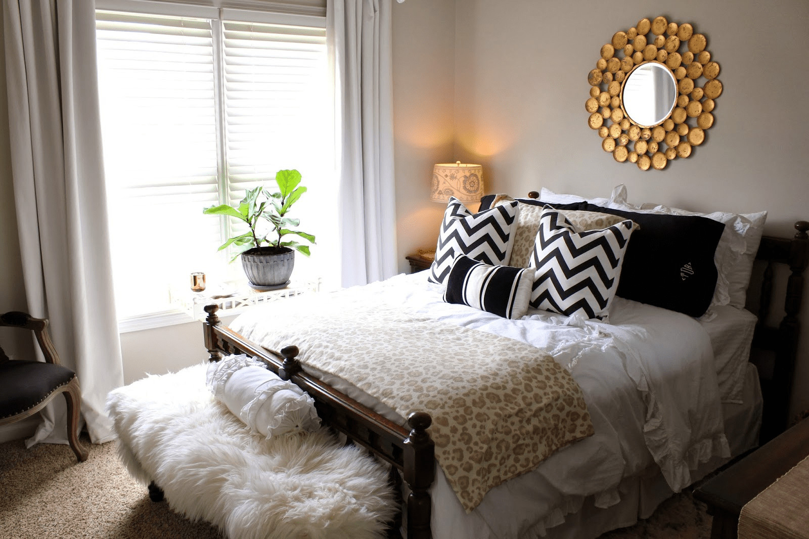 Small Guest Bedroom
 How to Decorate Guest Bedroom Your Own