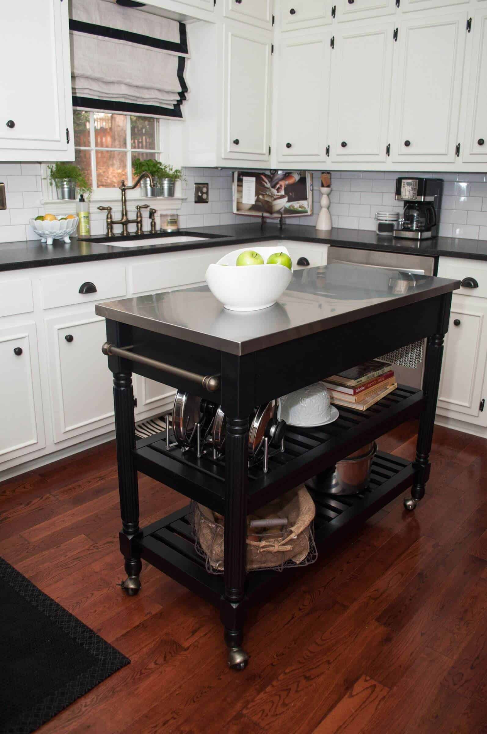 Small Kitchen Island Cart
 20 Clever Small Island Ideas for Your Kitchen s