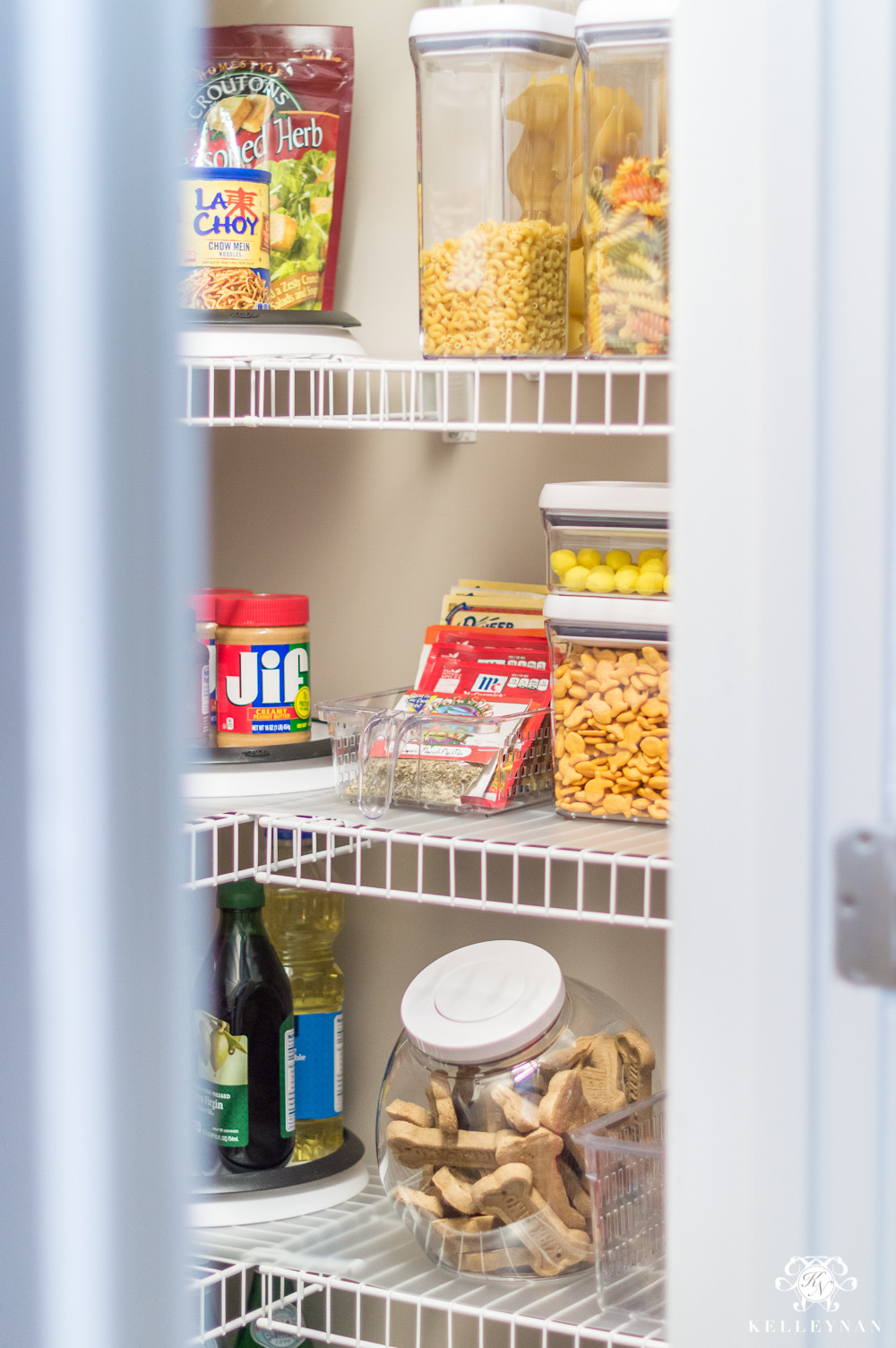 Small Kitchen Pantry Organizer
 Nine Ideas to Organize a Small Pantry with Wire Shelving