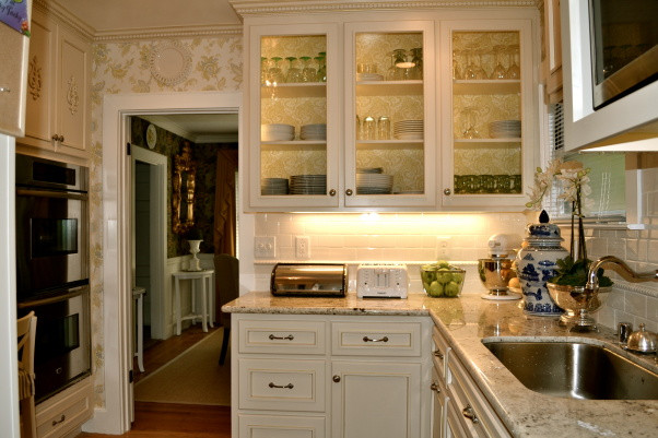 Small Kitchen Remodel Pics
 Small Kitchen Remodel Featuring Slate Tile Backsplash