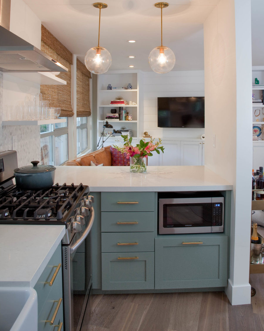 Small Kitchen With Peninsula
 Kitchen Peninsula Designs That Make Cook Rooms Look Amazing