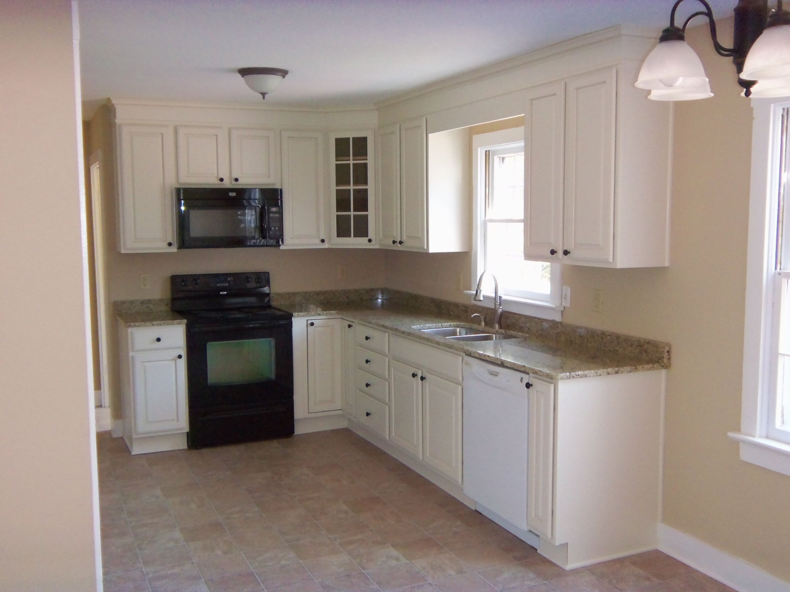 Small L Shaped Kitchen Designs
 Remodeling A Very Small L Shaped Kitchen Design My