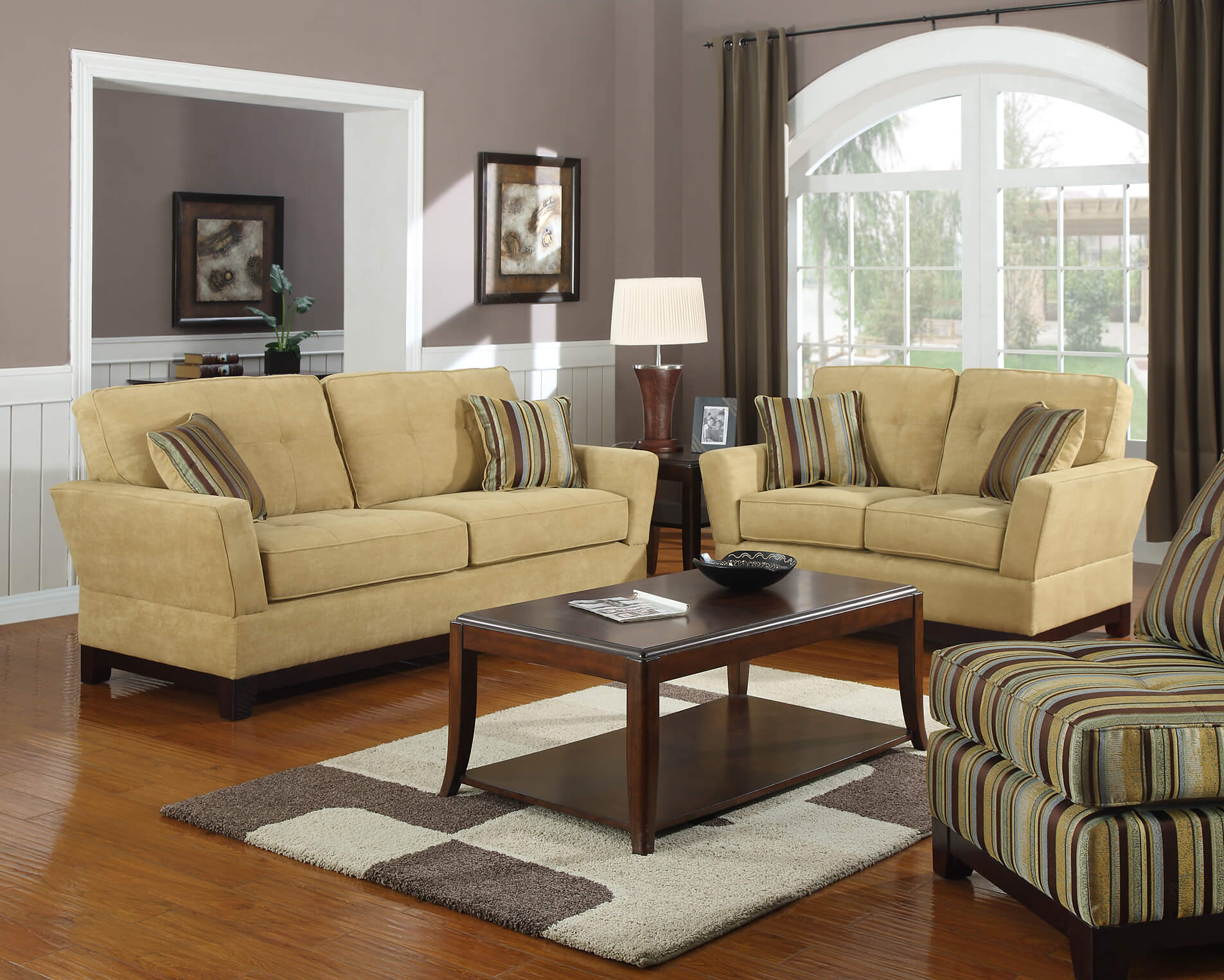 Small Living Room Set
 Simple Way to Decorate Small Living Room with Brown Color