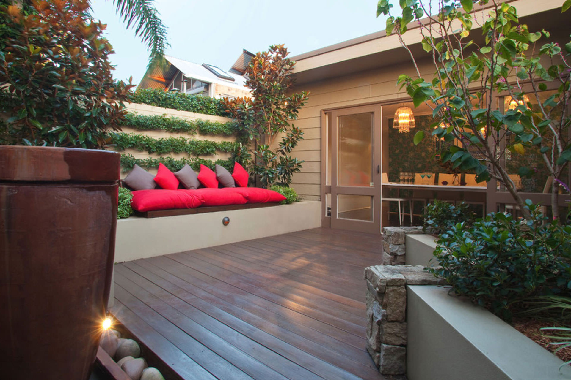 Small Space Backyard Ideas
 5 Ideas for Making a Big Impact in a Small Outdoor Space