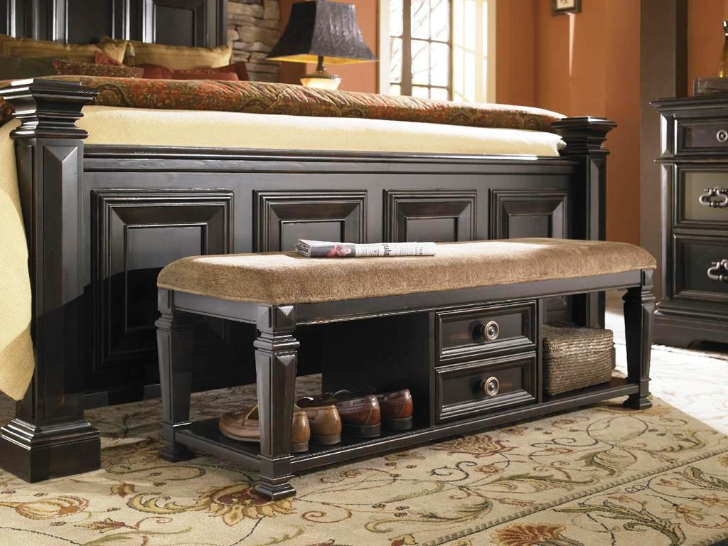 Small Storage Bench For Bedroom
 Bedroom Benches with Storage Ideas – HomesFeed