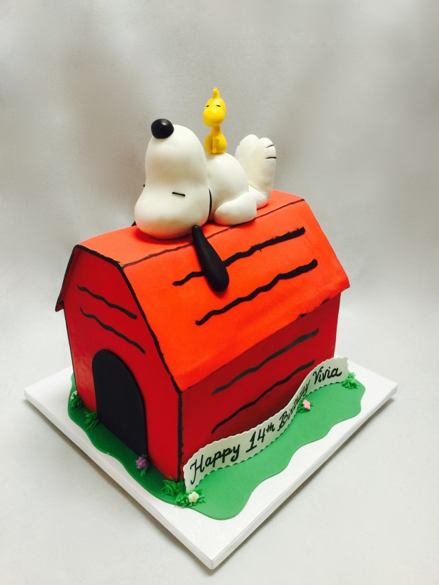 Snoopy Birthday Cake
 Gallery Custom Cake Toppers Cake in Cup NY