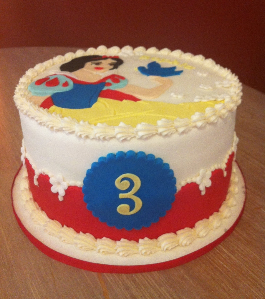 Snow White Birthday Cake
 Snow White CakeCentral