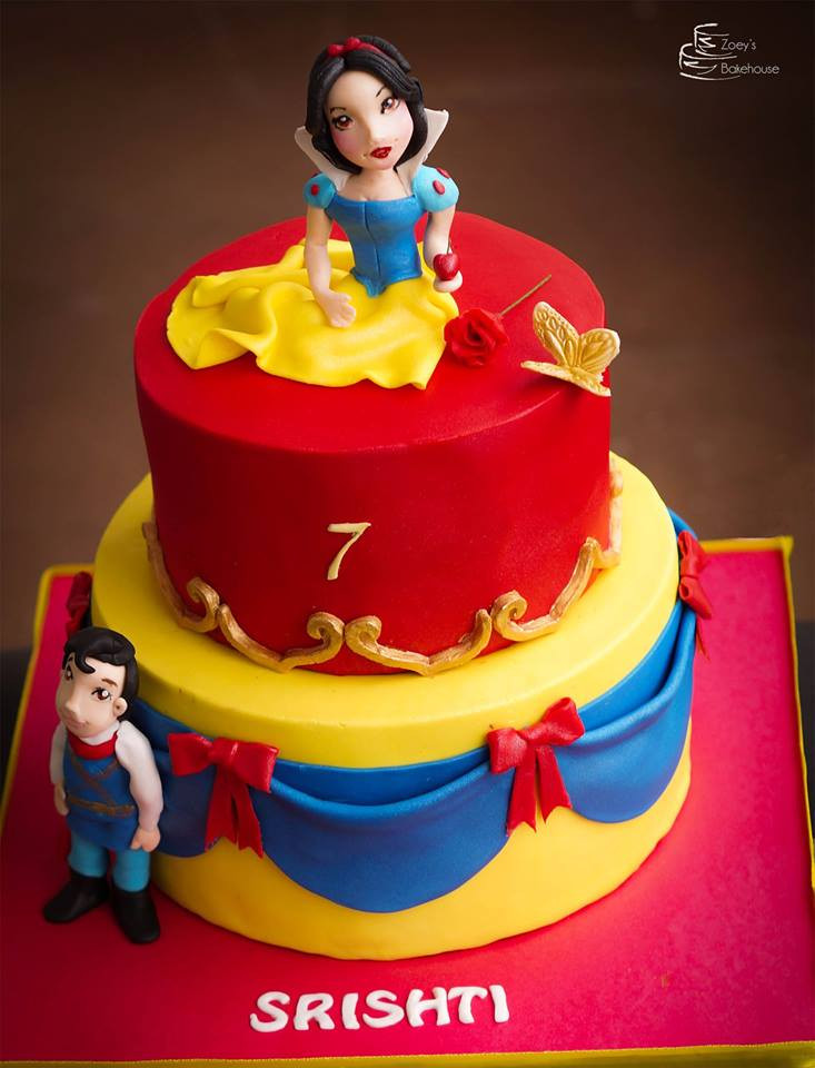 Snow White Birthday Cake
 Zoeys bakehouse