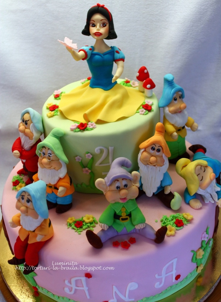 Snow White Birthday Cake
 Snow White cake Snow white party