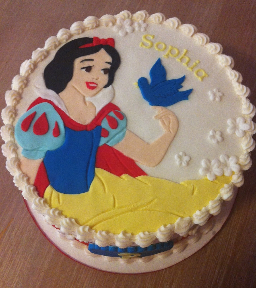 Snow White Birthday Cake
 Snow White CakeCentral