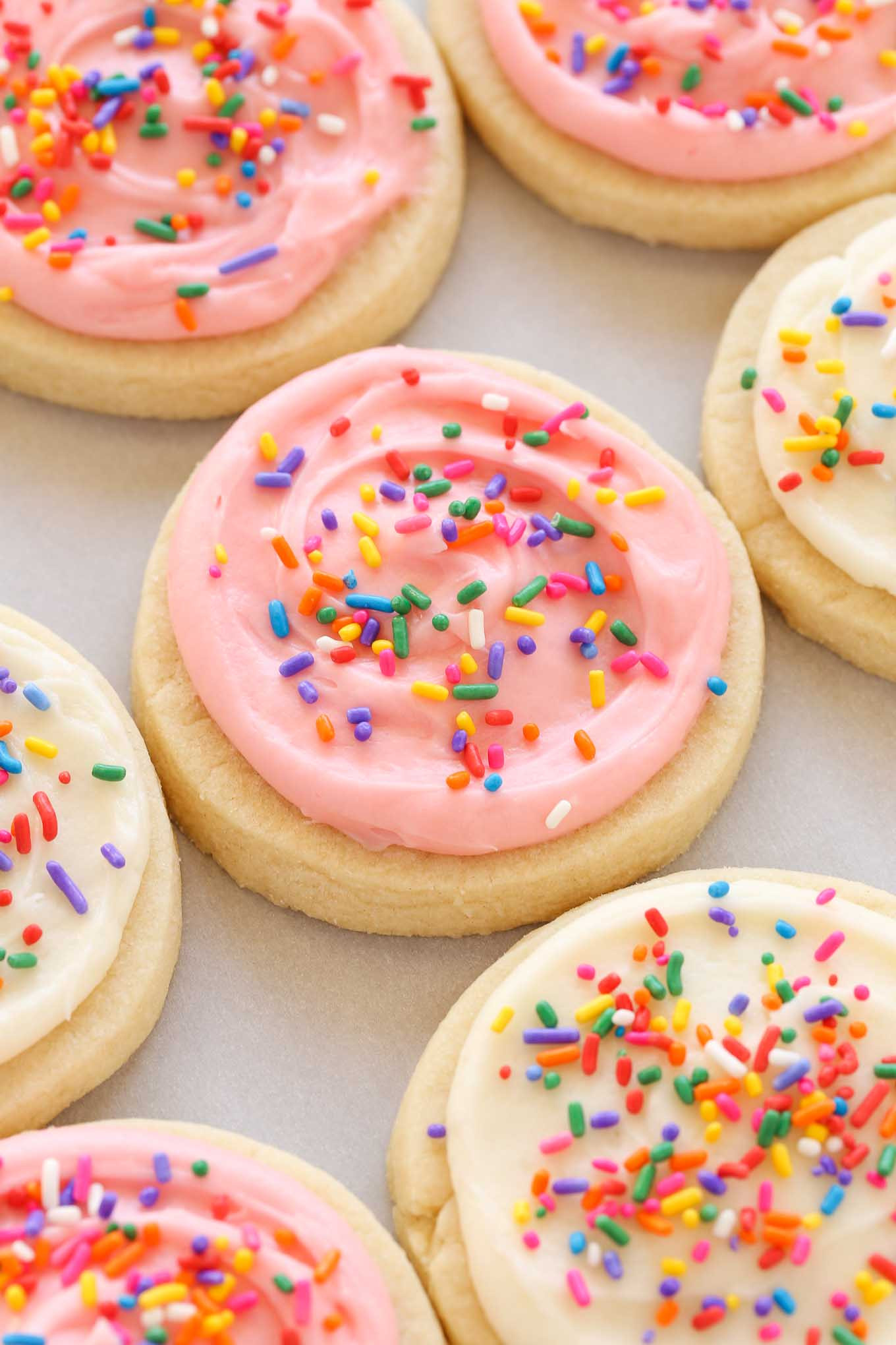 Soft Sugar Cookies With Frosting
 Soft Cut Out Sugar Cookies with Cream Cheese Frosting