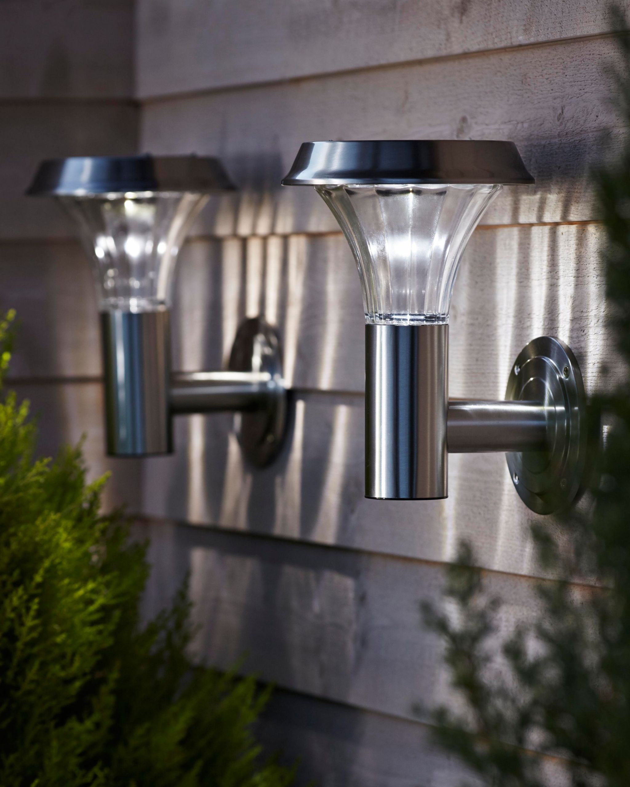 Solar Powered Landscape Lights
 Best Solar Lights for Garden Ideas UK