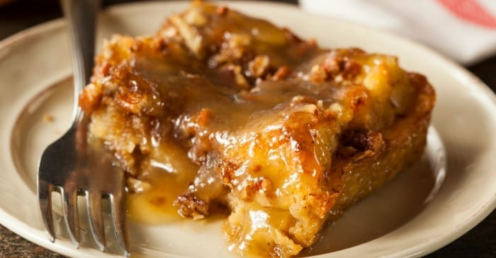 Southern Bread Pudding With Rum Sauce
 Old Fashioned Bread Pudding With Rum Sauce