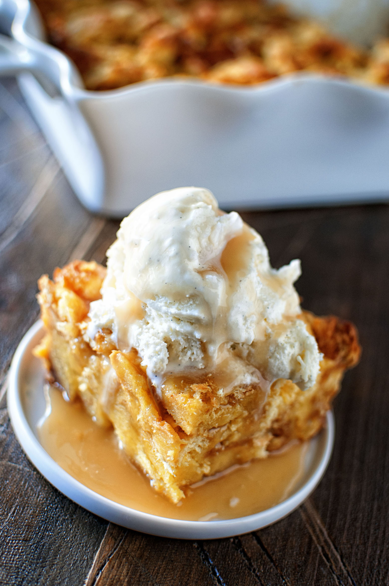 Southern Bread Pudding With Rum Sauce
 spiced rum sauce