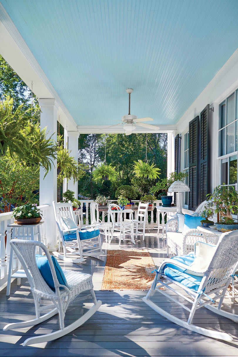 Southern Living Exterior Paint Colors
 How to Pick the Right Exterior Paint Colors Southern Living