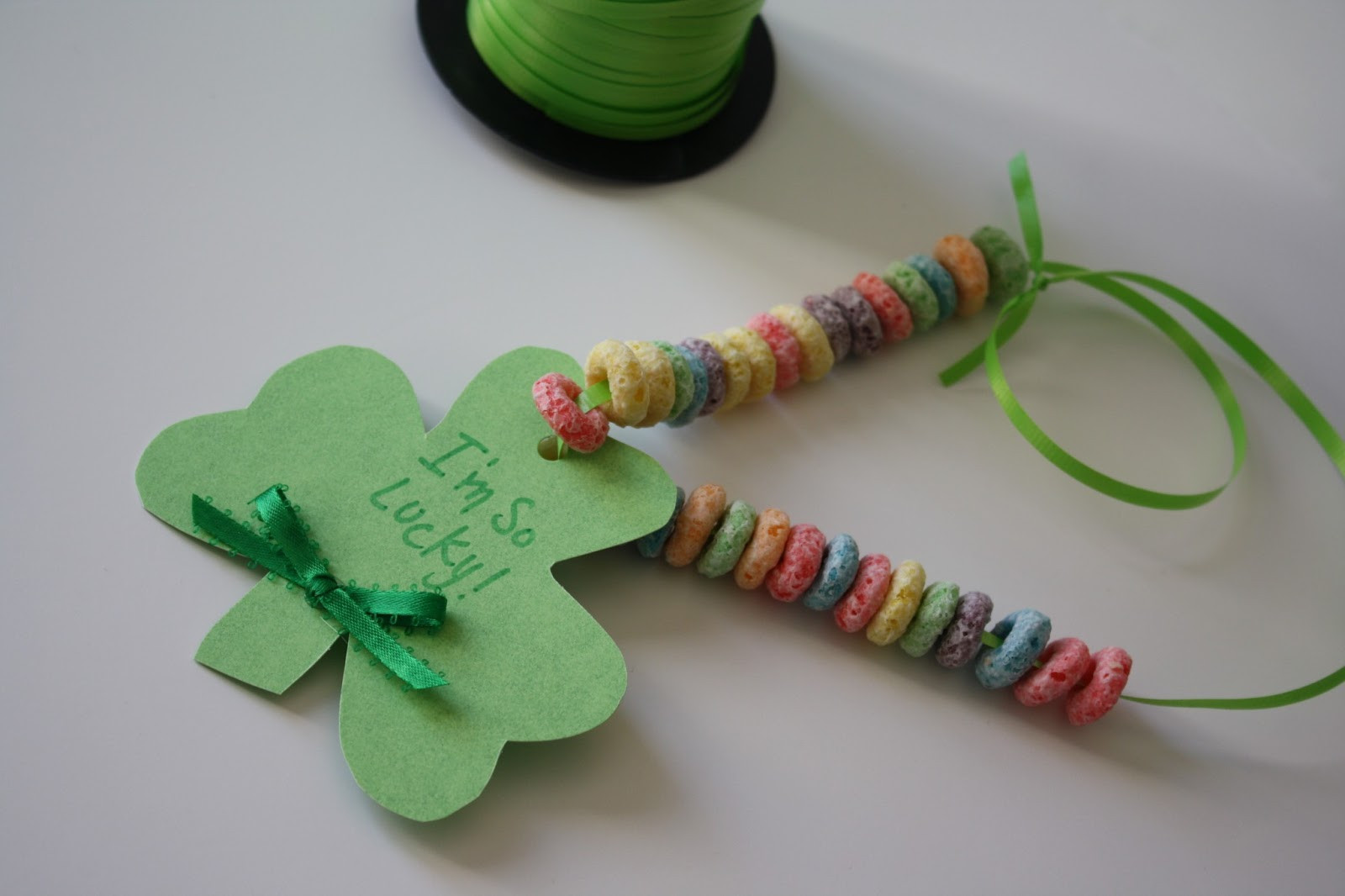 St Patrick Day Crafts For Toddlers
 Quick Shamrock Toddler Craft