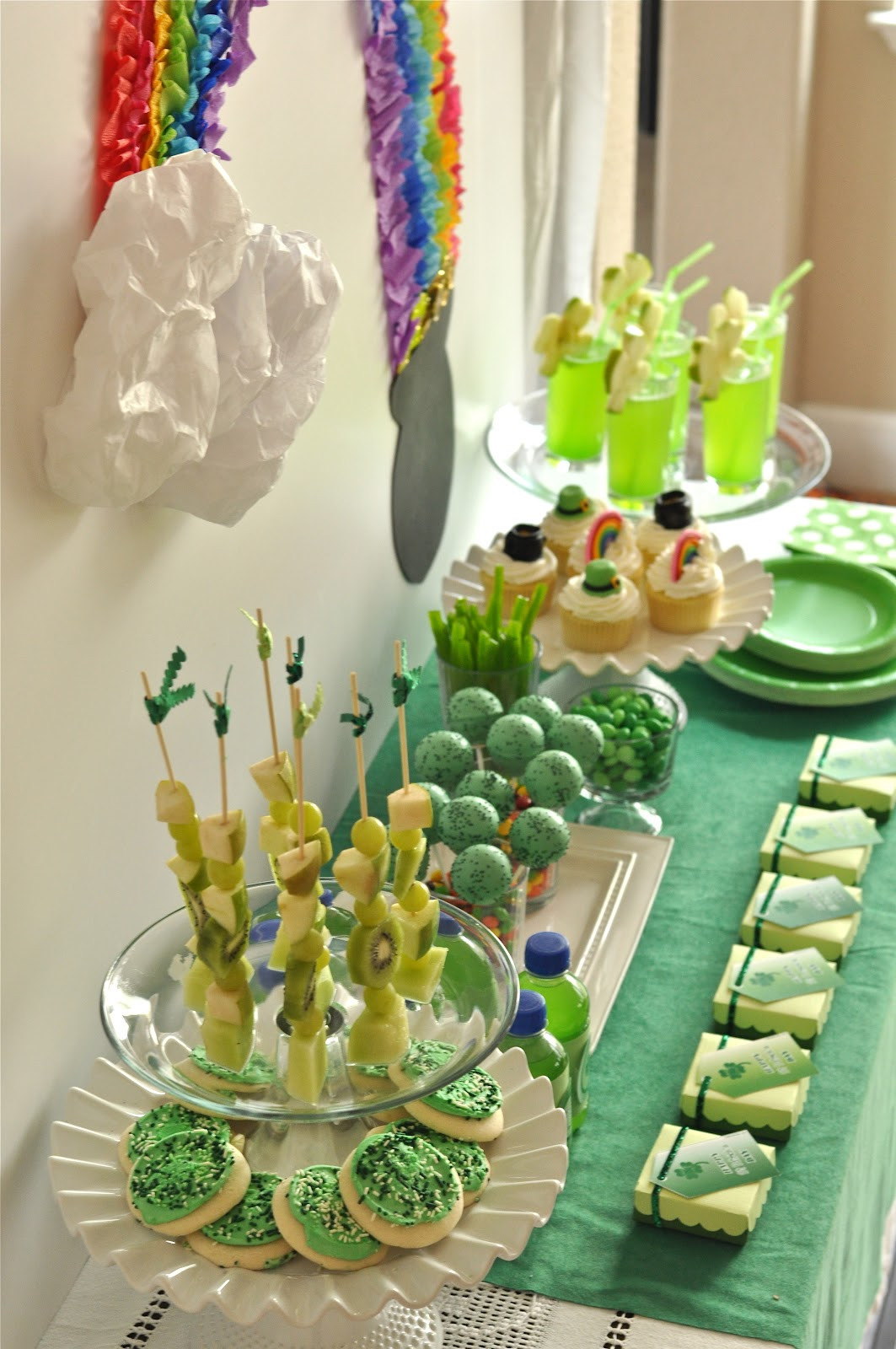 St Patrick's Day Birthday Party
 Creative Juice st patricks day party