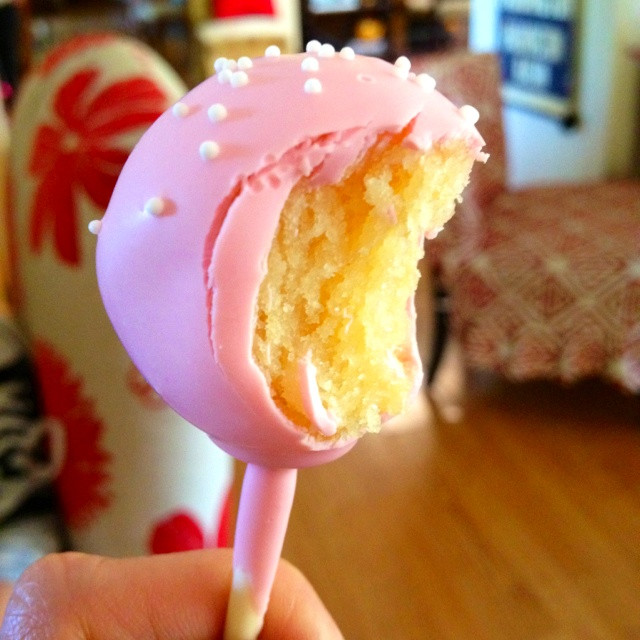 Starbucks Birthday Cake Pop
 Starbucks Cake Pop D E S S E R T S