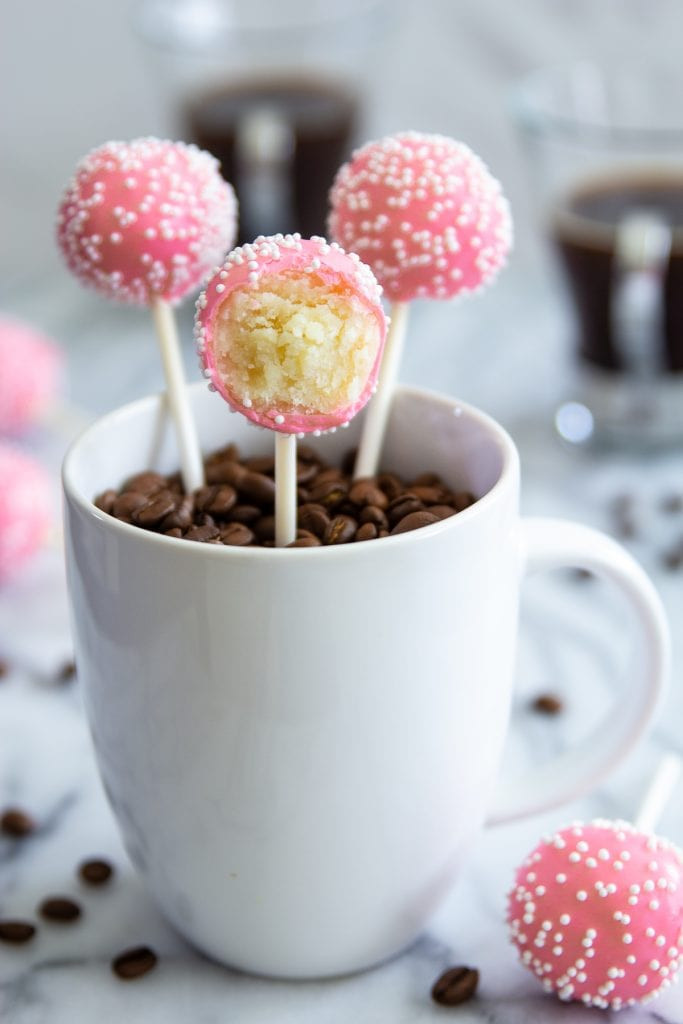 Starbucks Birthday Cake Pop
 How to Make Cake Pops Starbucks Copycat VIDEO Simply